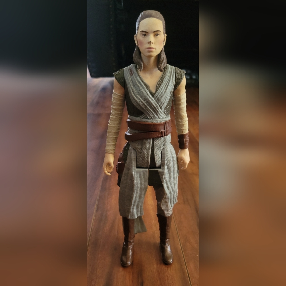 GUC Kid's Star Wars The Last Jedi 12" Rey (Jedi Training)